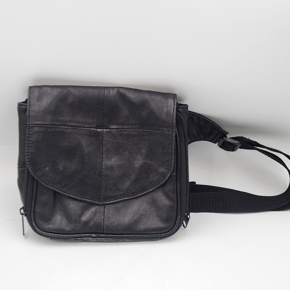 Wilsons Leather Black Crossbody Shoulder Bag Organizer Pockets Zip Pouch
